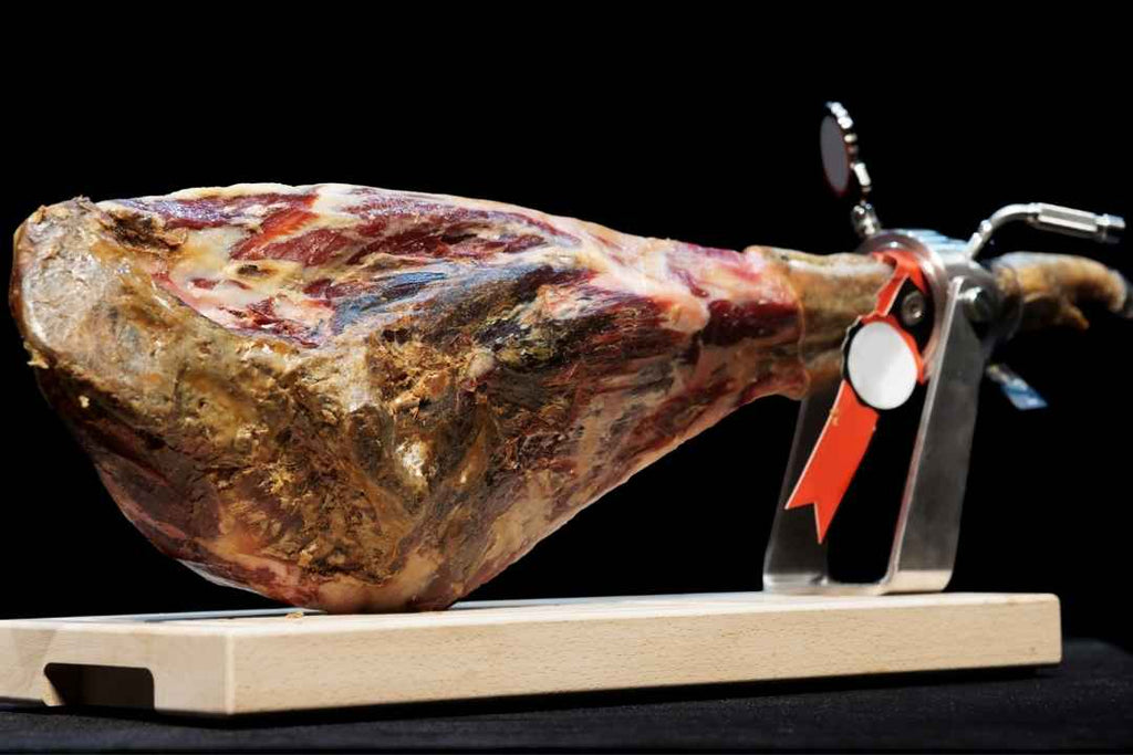 Differences between Pata Negra Ham and Paletilla