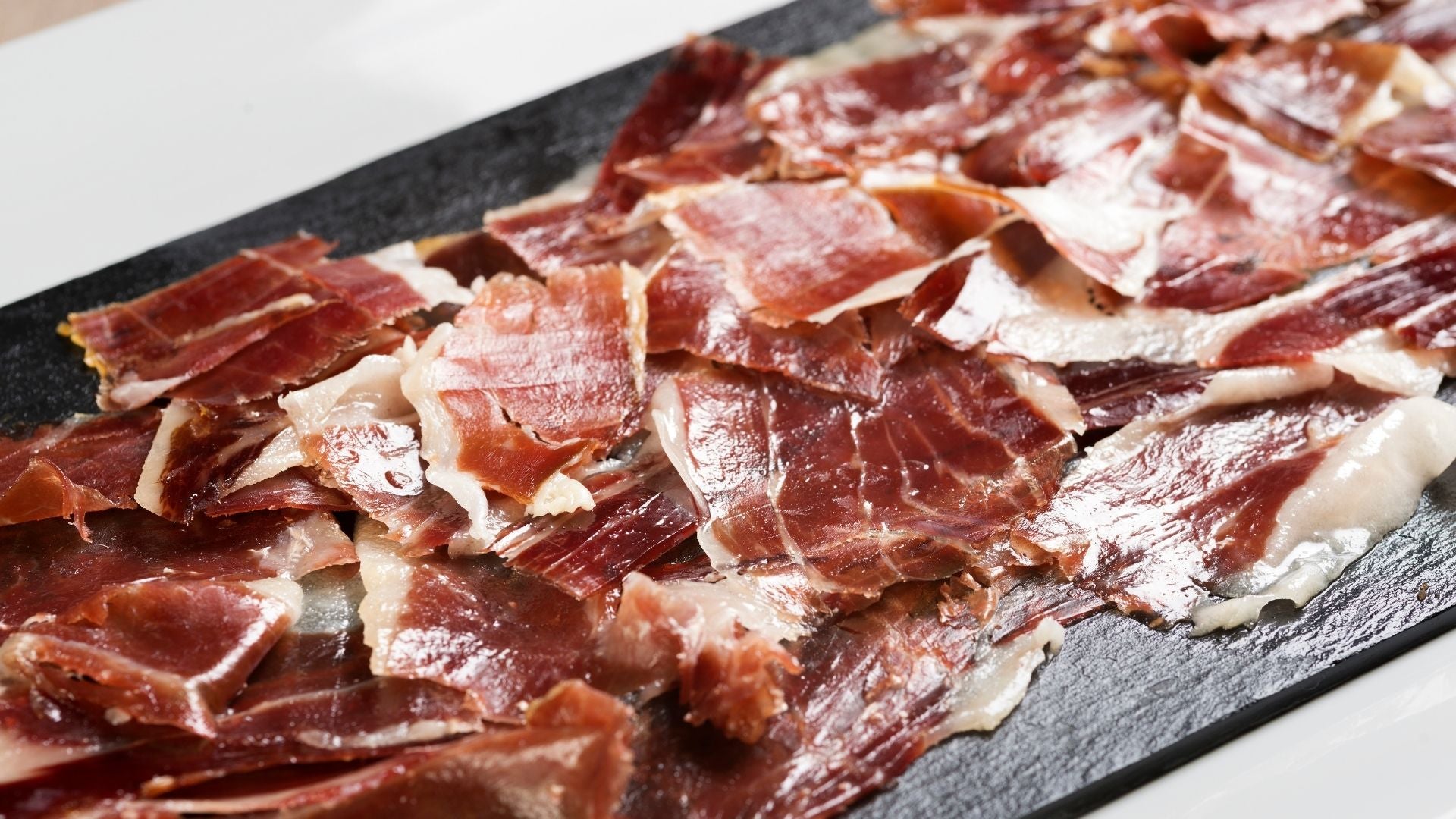 About Spanish Ham: Bellota, Iberico, pata negra & Serrano - Jamonarium